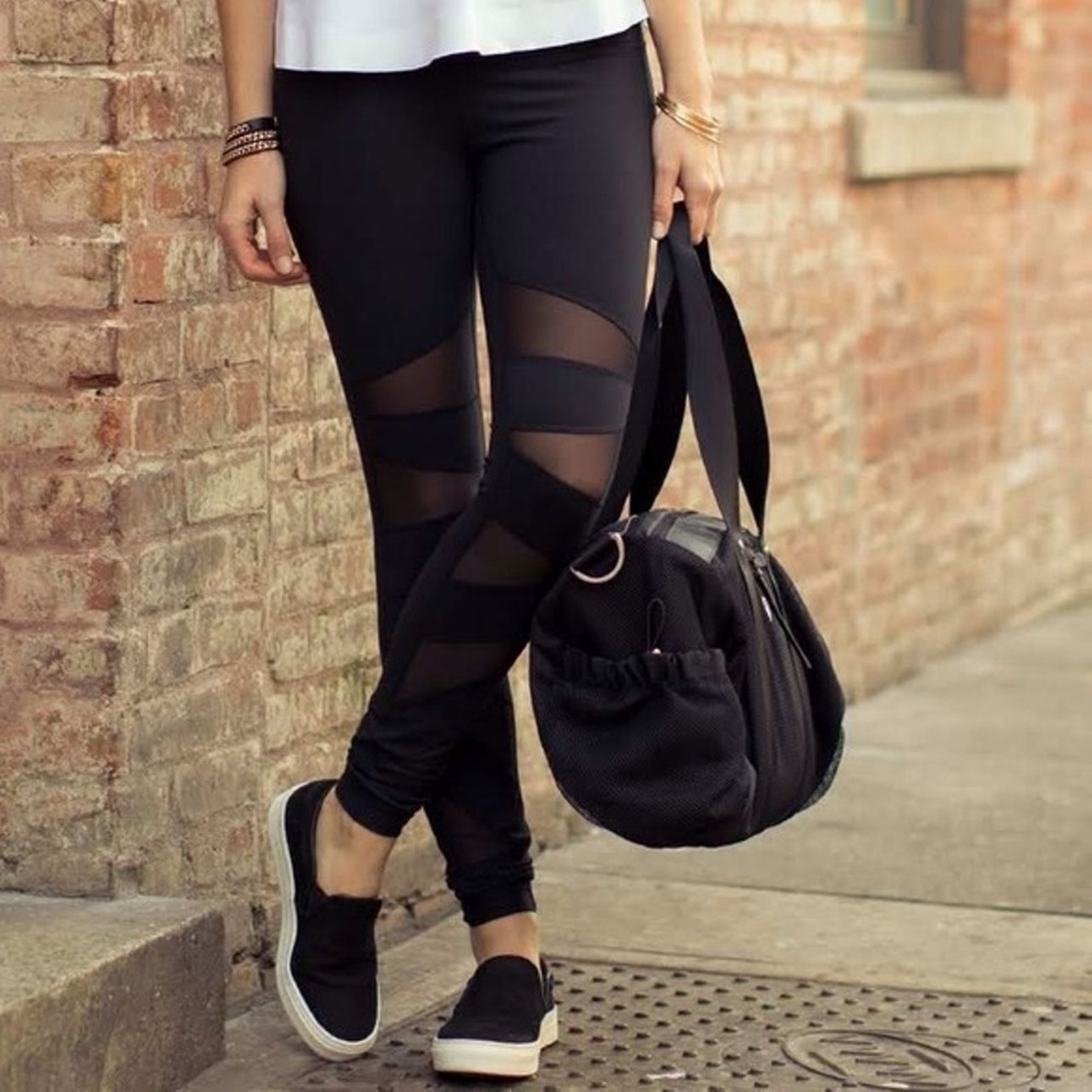 Lululemon Wunder Under Hi Rise Tech Mesh w/ Dots